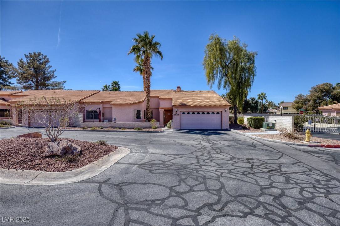 Henderson, NV 89014,2699 Aldonza DR