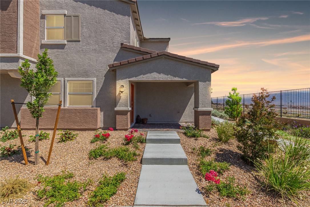 Las Vegas, NV 89166,6208 Rathbone ST