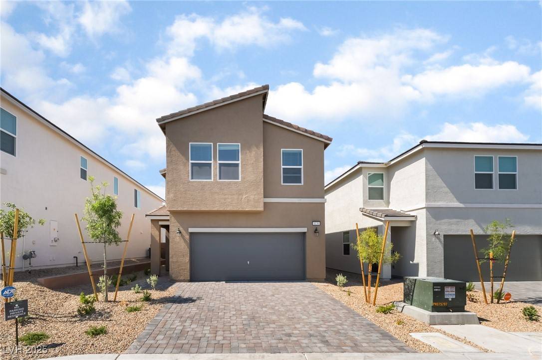 Las Vegas, NV 89113,8136 Beebrush CT