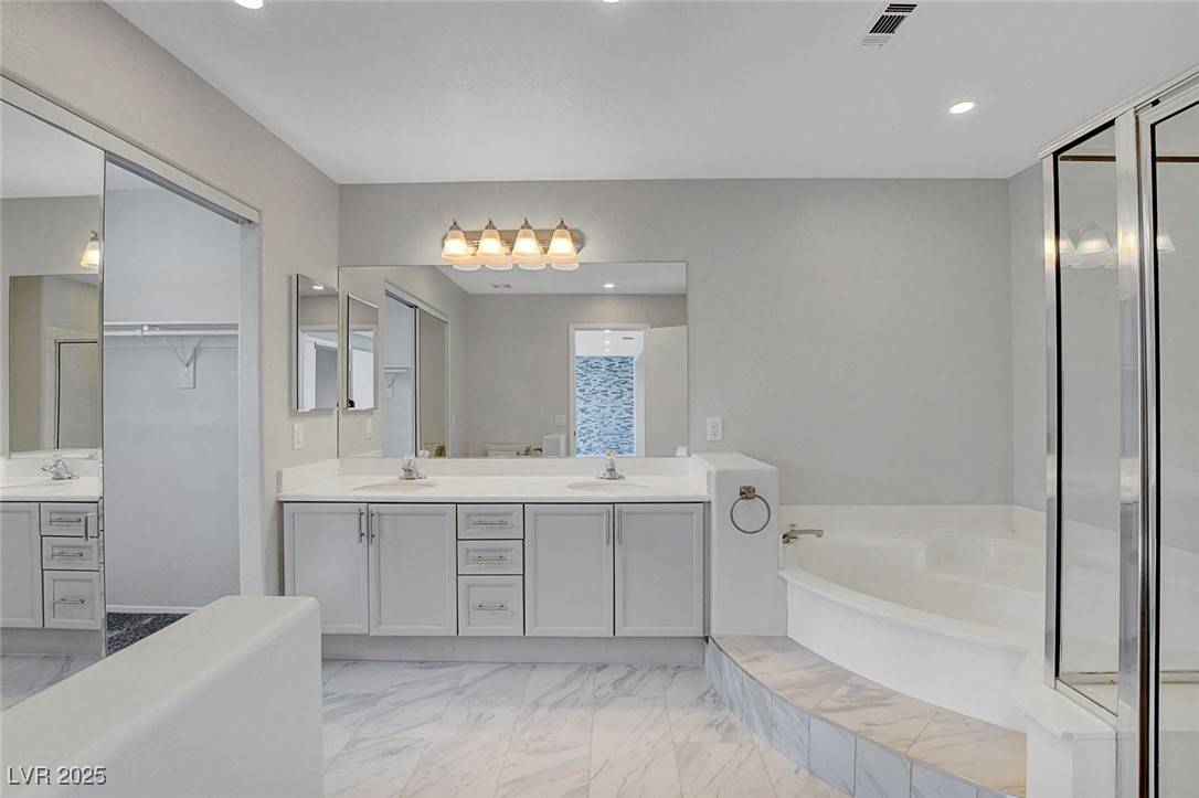 Las Vegas, NV 89129,3240 Cheltenham ST
