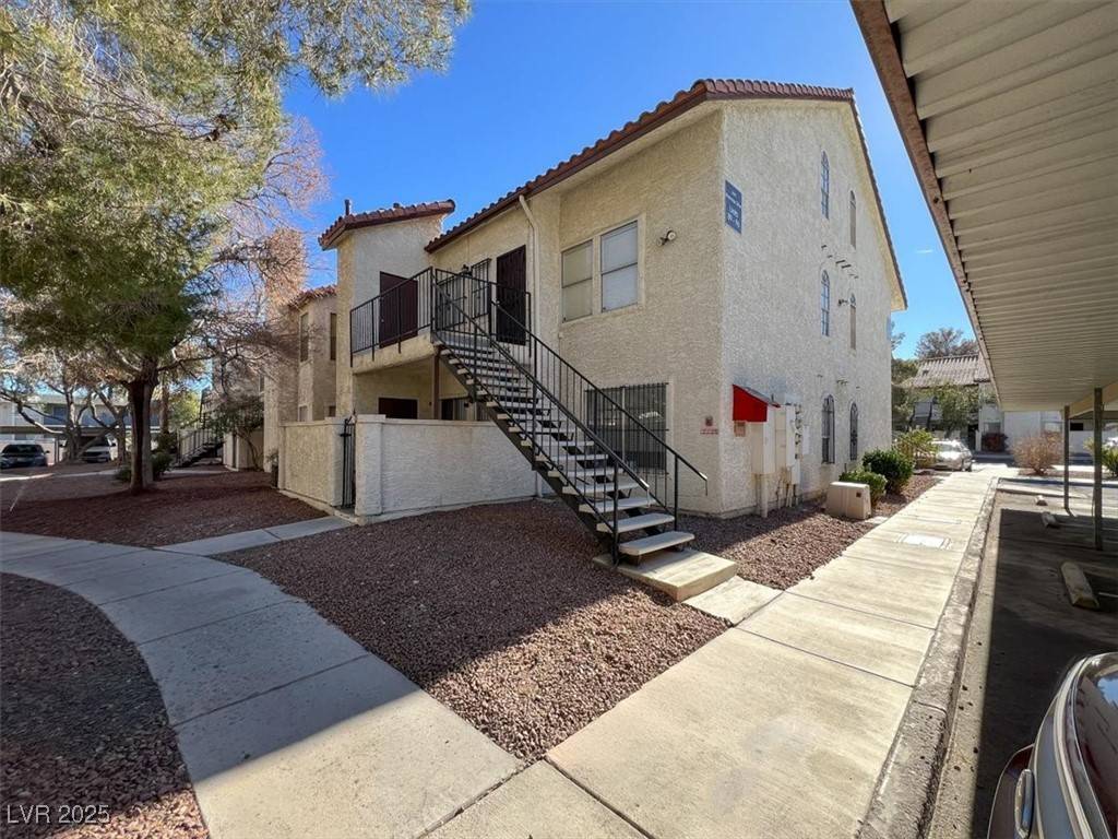Las Vegas, NV 89103,3609 MELONIES DR #93
