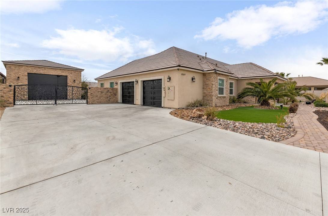 Las Vegas, NV 89131,8369 Eagle Estates CT