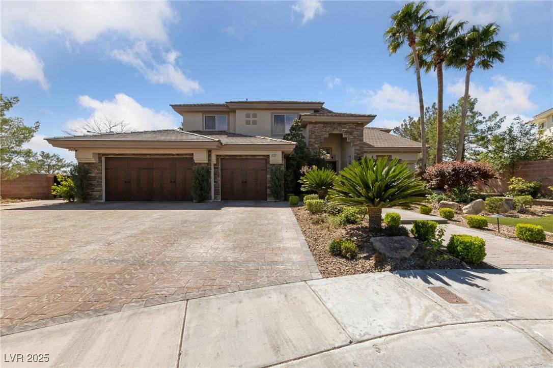 Las Vegas, NV 89145,637 Edgebrook DR