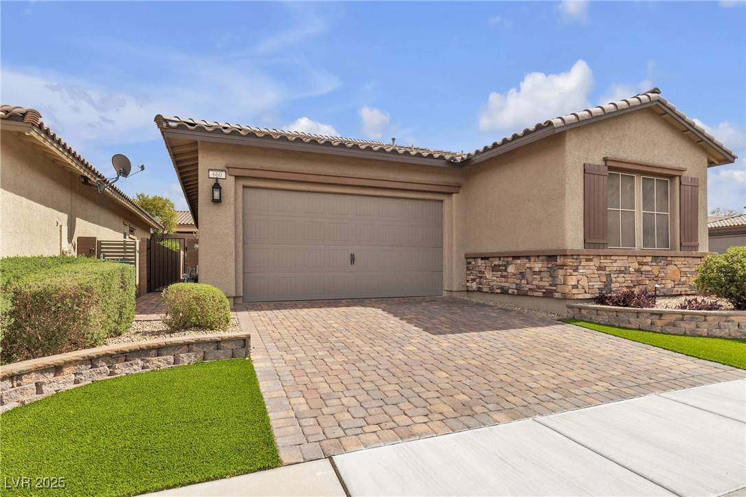 Henderson, NV 89011,660 Otter Brook ST