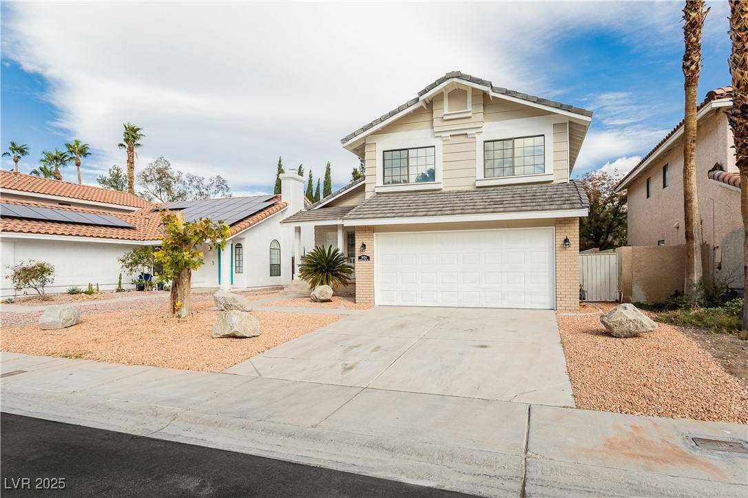 Las Vegas, NV 89117,9004 Crystal Glass DR