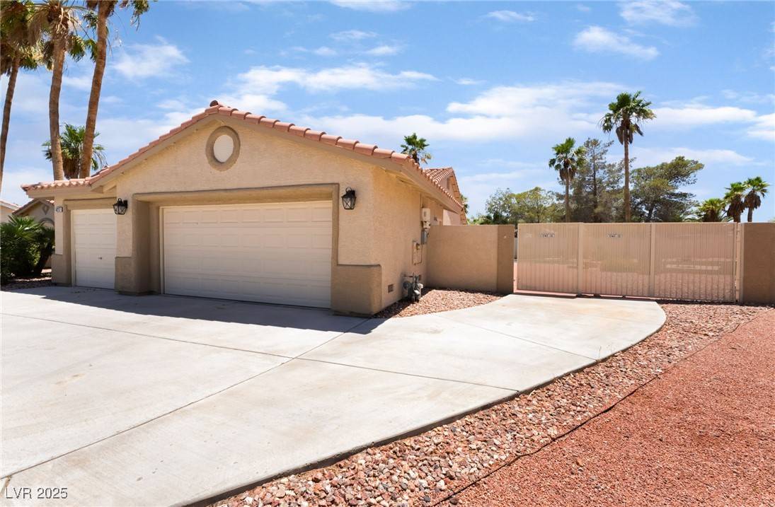 Las Vegas, NV 89130,5217 Cold River AVE