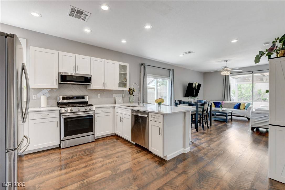 Las Vegas, NV 89135,2613 Country Mile DR