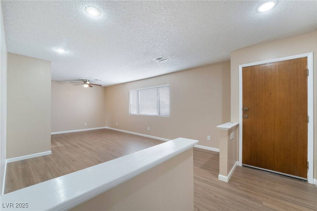 Henderson, NV 89015,271 Duke Of Wales CT