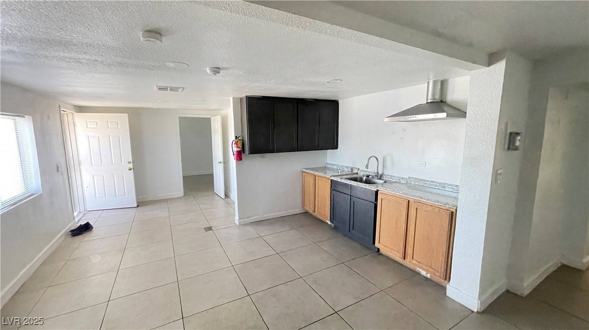 Las Vegas, NV 89101,1308 Harriet ST