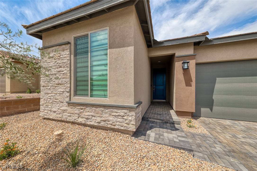 Las Vegas, NV 89143,9568 Among LN