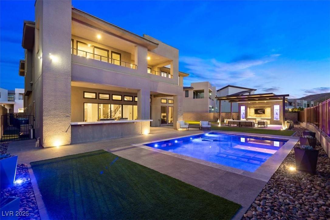 Las Vegas, NV 89135,5231 Iron River CT