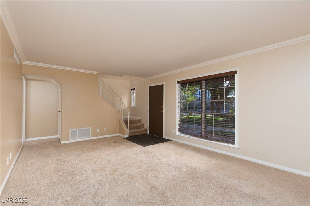 Las Vegas, NV 89109,3189 Pinehurst DR #B