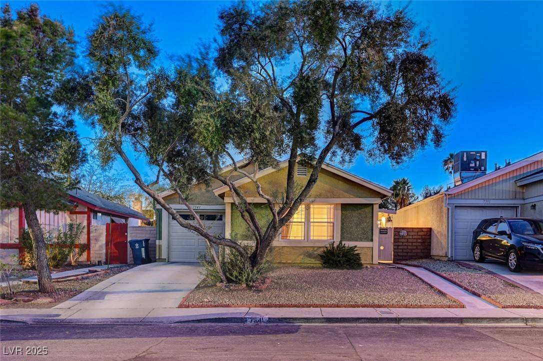 Las Vegas, NV 89147,7341 Girard DR