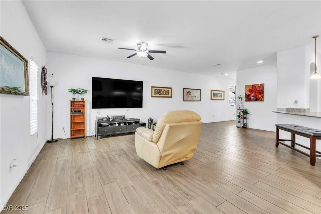 Las Vegas, NV 89139,8117 Discovery Point ST