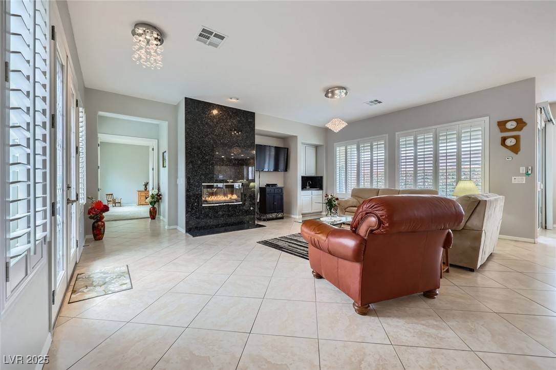 Henderson, NV 89044,2116 Burtonsville DR