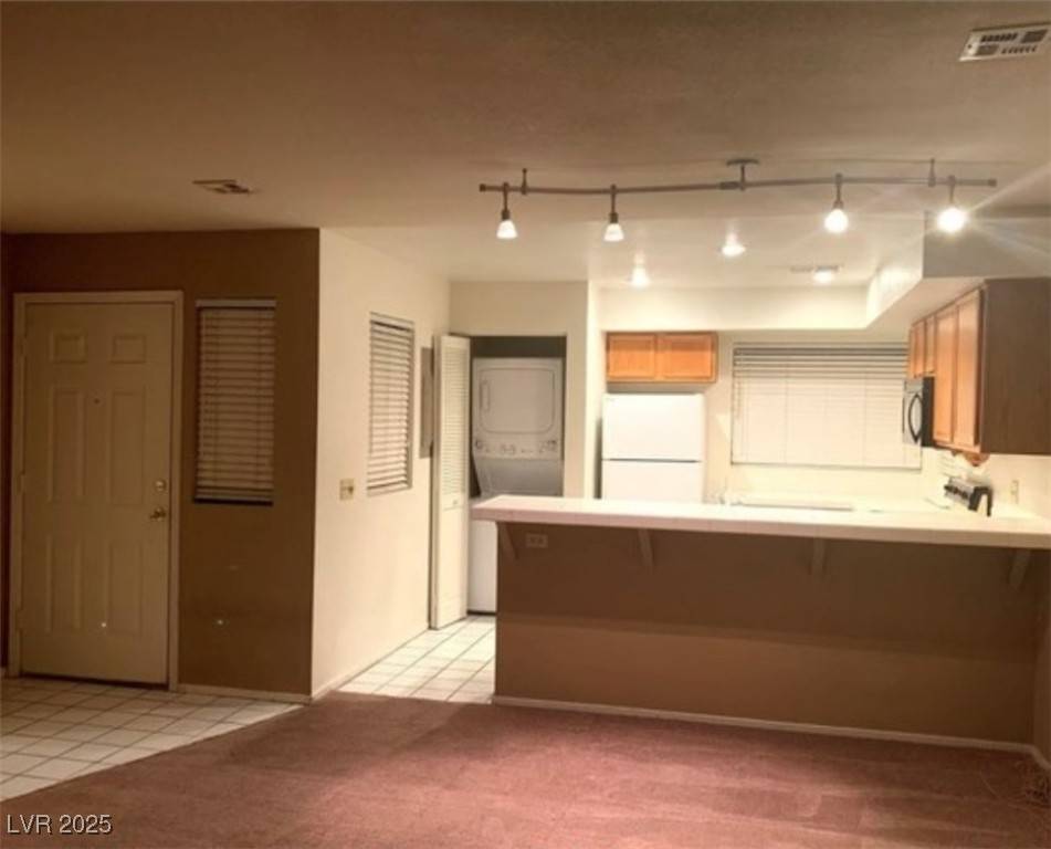 Las Vegas, NV 89119,4360 Woodpine DR #102