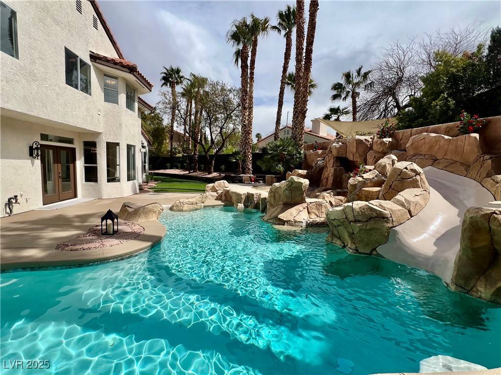 Las Vegas, NV 89134,8913 Saint Pierre DR