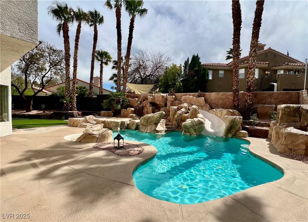 Las Vegas, NV 89134,8913 Saint Pierre DR