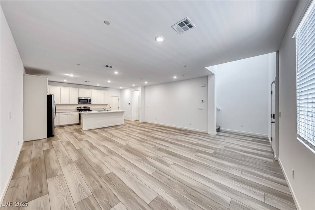 Henderson, NV 89002,1540 Eva Crossing PL