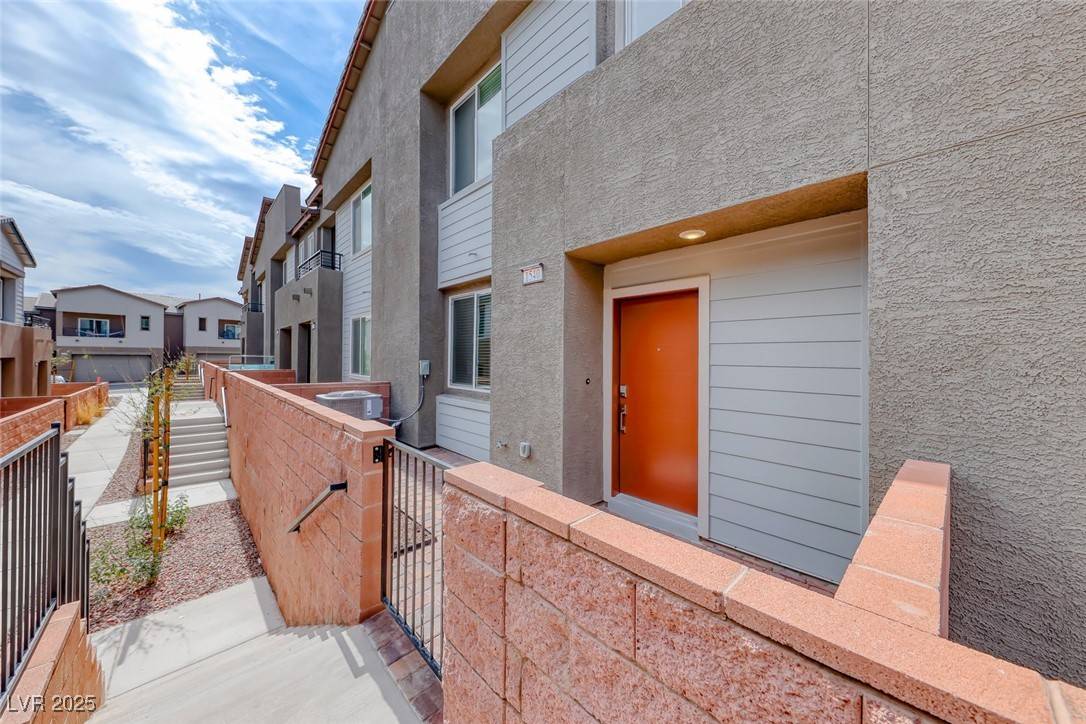 Henderson, NV 89002,1540 Eva Crossing PL