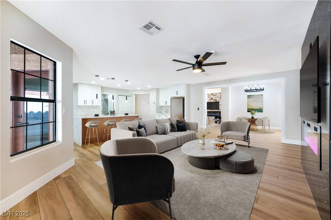Las Vegas, NV 89128,2225 Angelfire ST