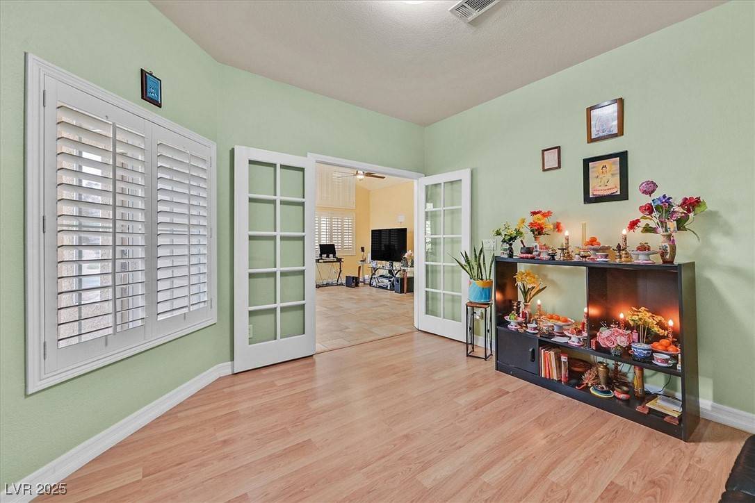 Las Vegas, NV 89141,5835 Farmhouse CT