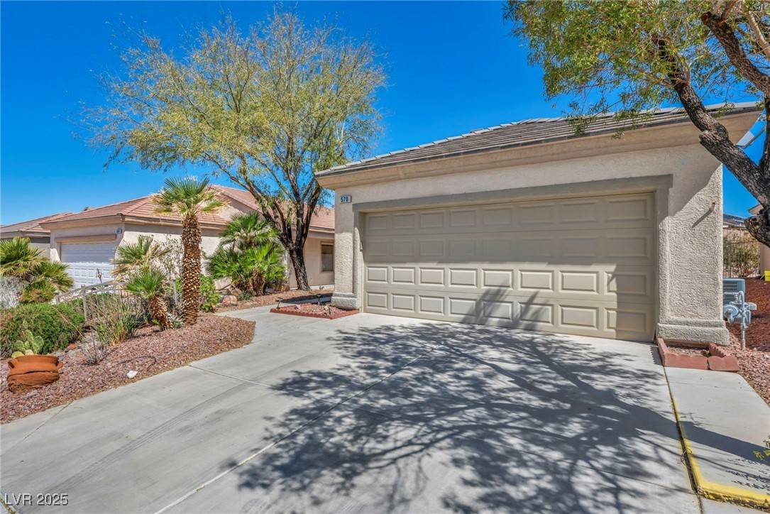 Henderson, NV 89012,570 Cypress Gardens PL