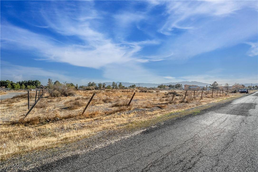 Pahrump, NV 89048,1611 Pluto ST