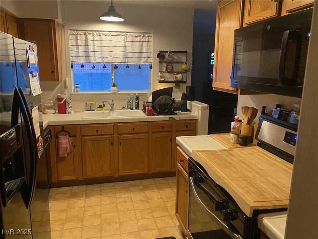 North Las Vegas, NV 89031,1129 Turnstone CT