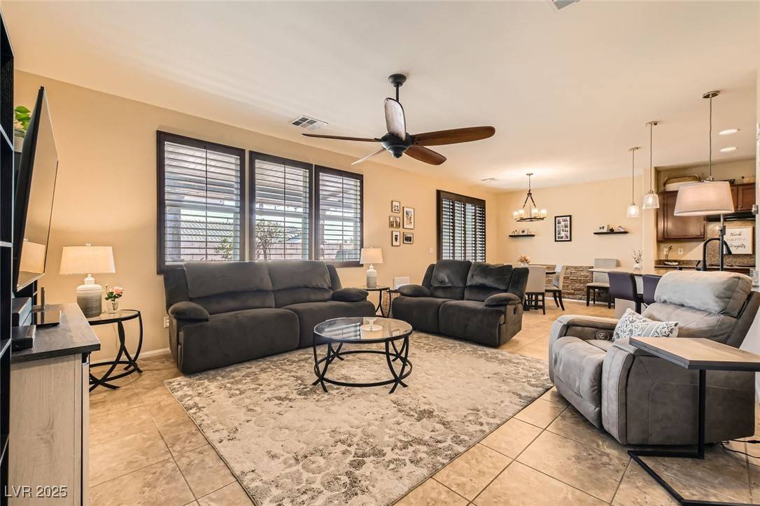 Las Vegas, NV 89166,7154 Brighton Village ST