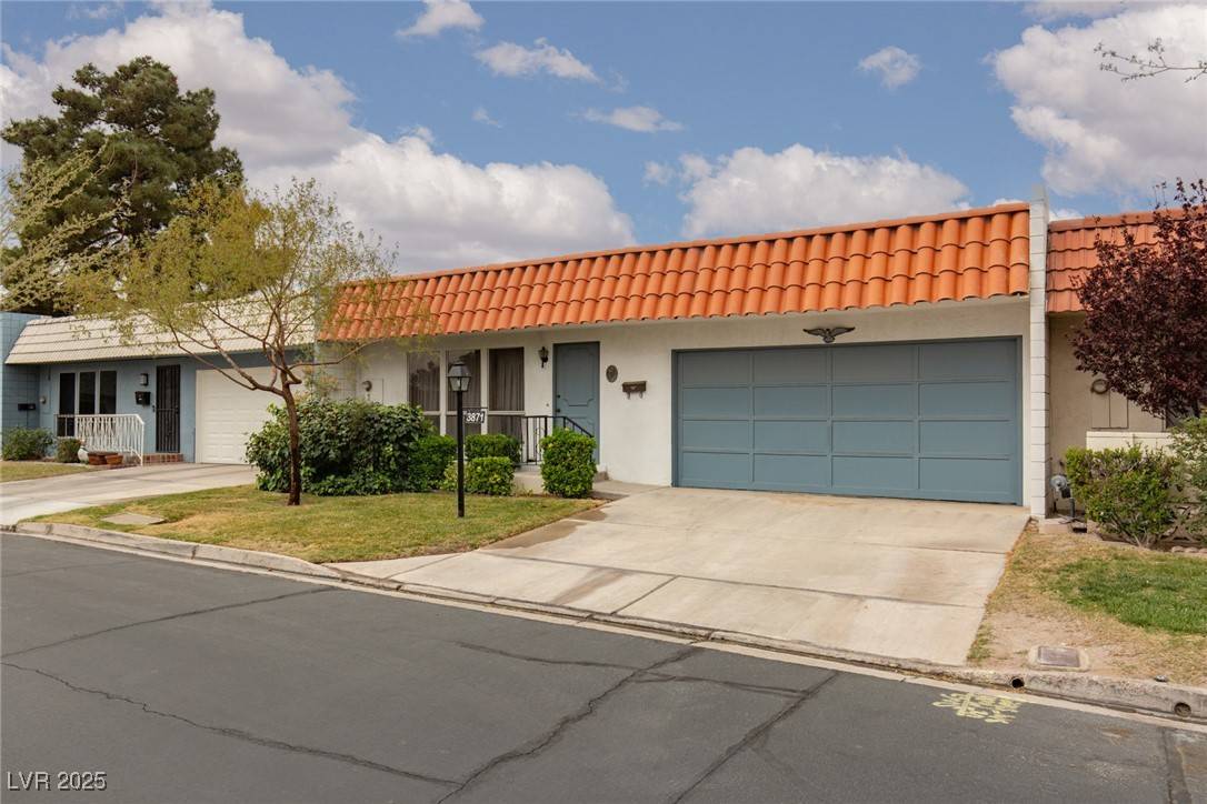 Las Vegas, NV 89121,3871 Sinclair ST