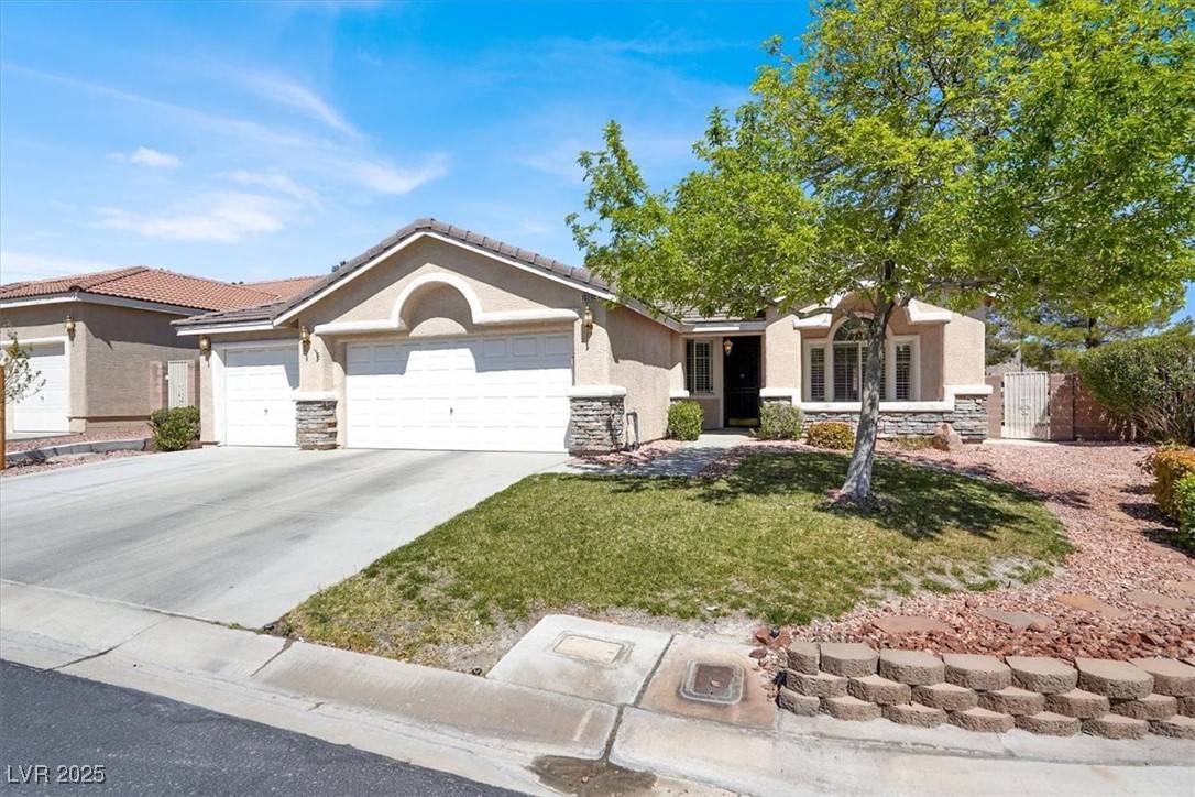 Las Vegas, NV 89129,10200 Clark Wooldridge CT