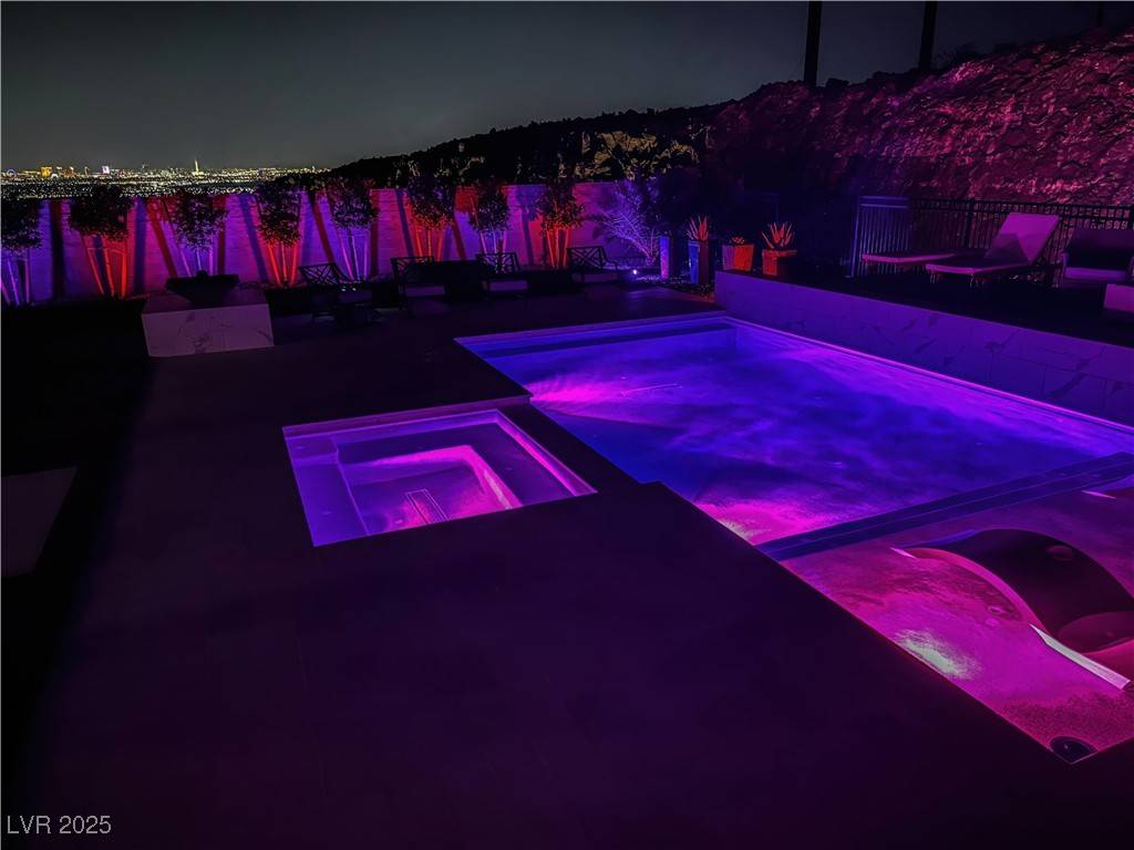 Henderson, NV 89012,270 Shaded Canyon DR