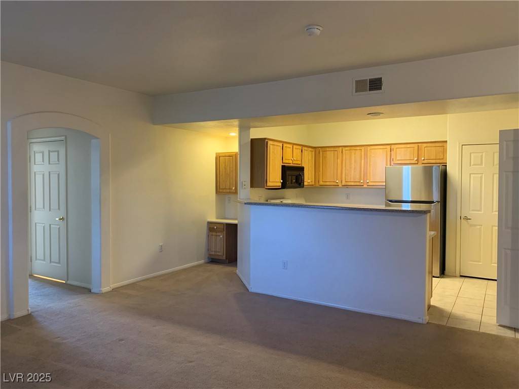 Las Vegas, NV 89113,8555 W Russell RD #1078