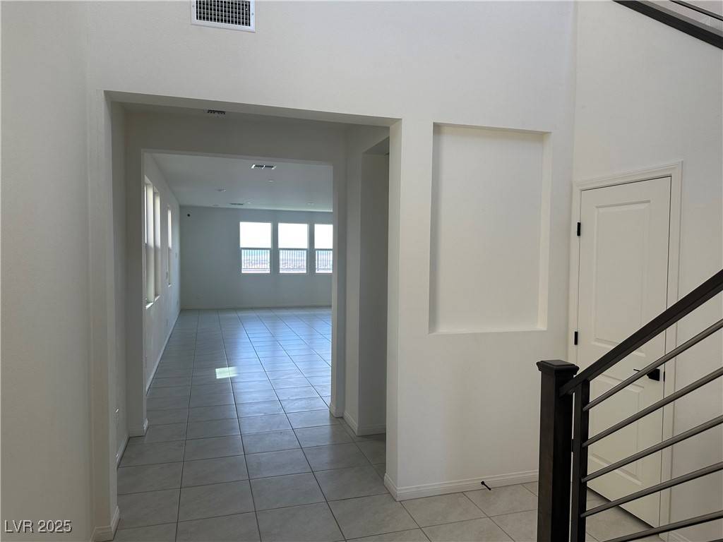 Las Vegas, NV 89166,5668 Hill Spire ST