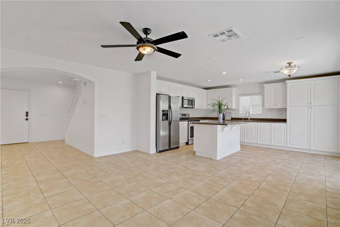 Las Vegas, NV 89148,236 Dog Leg DR