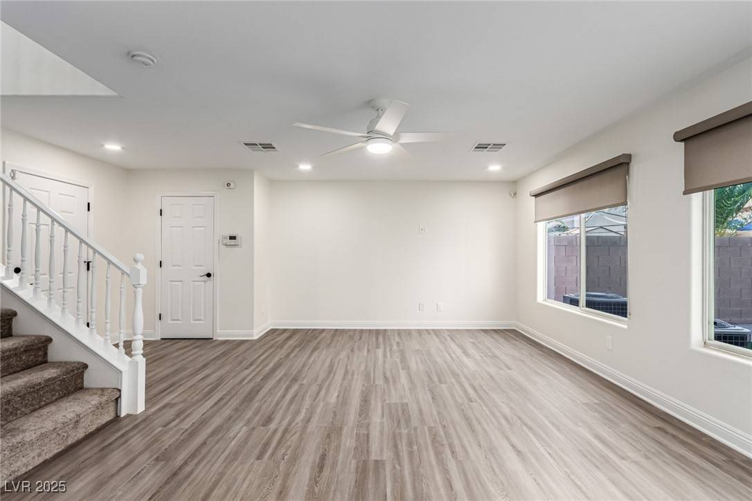 Las Vegas, NV 89148,9006 Cedar Door AVE