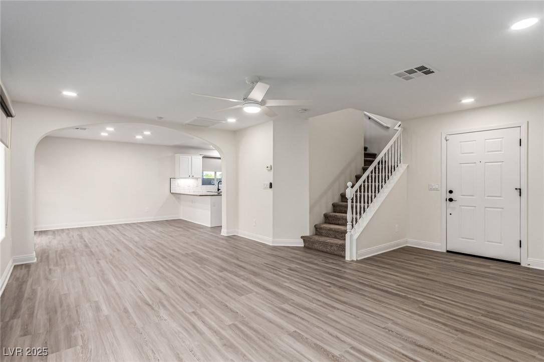 Las Vegas, NV 89148,9006 Cedar Door AVE