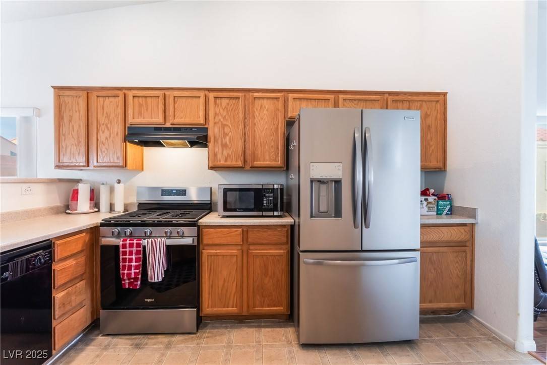 North Las Vegas, NV 89031,2117 Mountain Sunset AVE