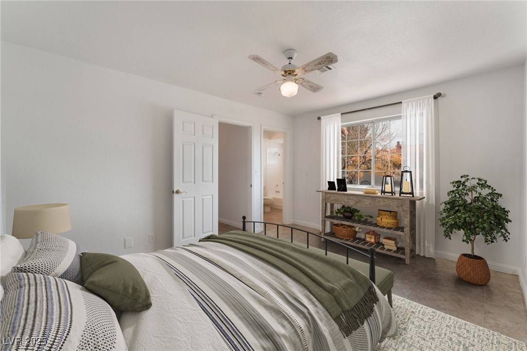 Las Vegas, NV 89108,6808 Elm Creek DR #203