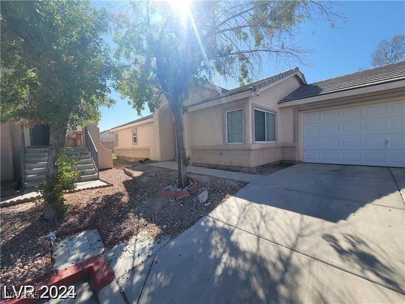 North Las Vegas, NV 89031,5316 Clover Blossom CT