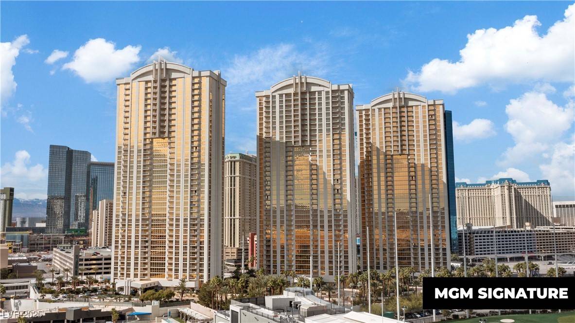 Las Vegas, NV 89109,125 E Harmon AVE #2318