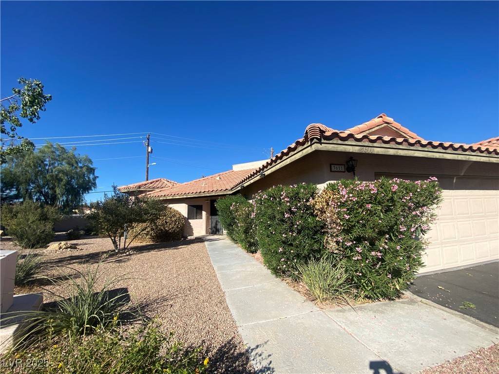 Las Vegas, NV 89121,3611 Laguna Del Sol DR