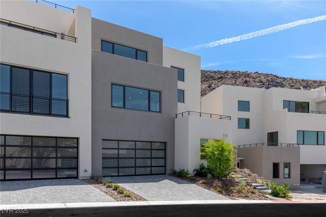 Henderson, NV 89012,454 Tranquil Peak CT