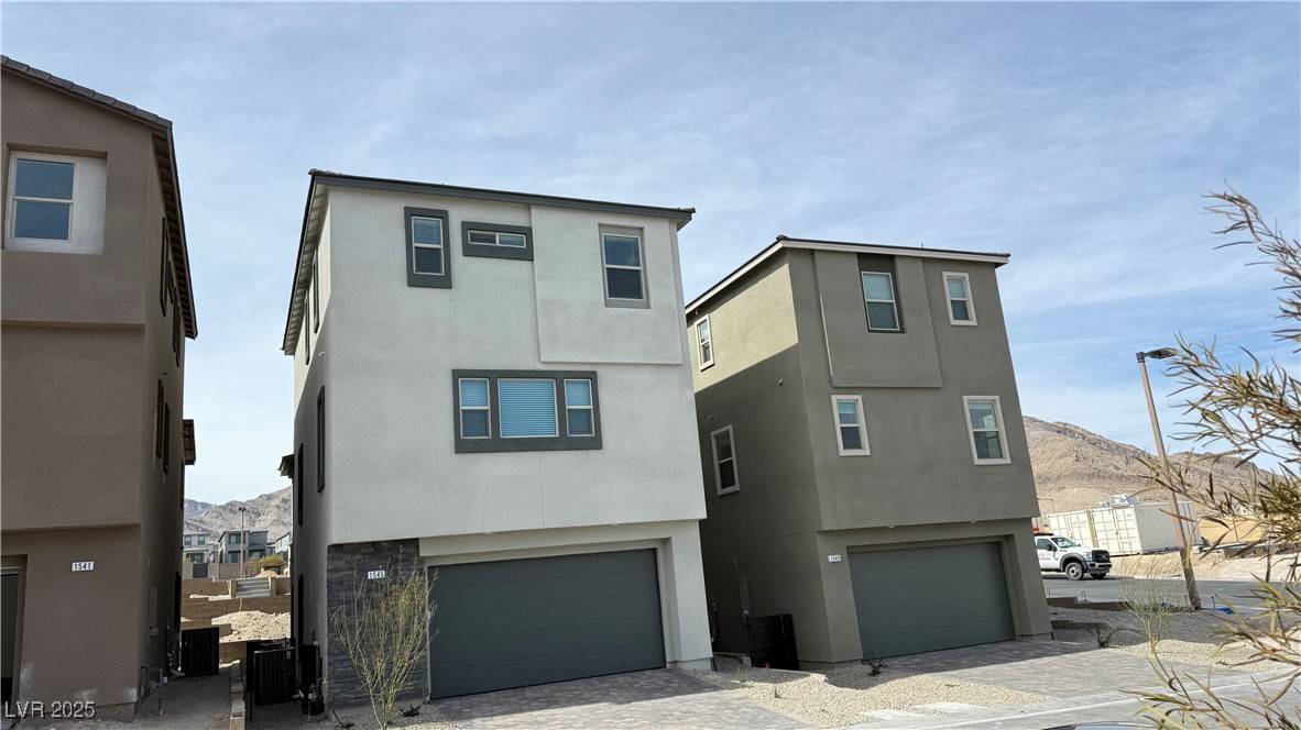 Las Vegas, NV 89144,1545 Bat Hawk ST