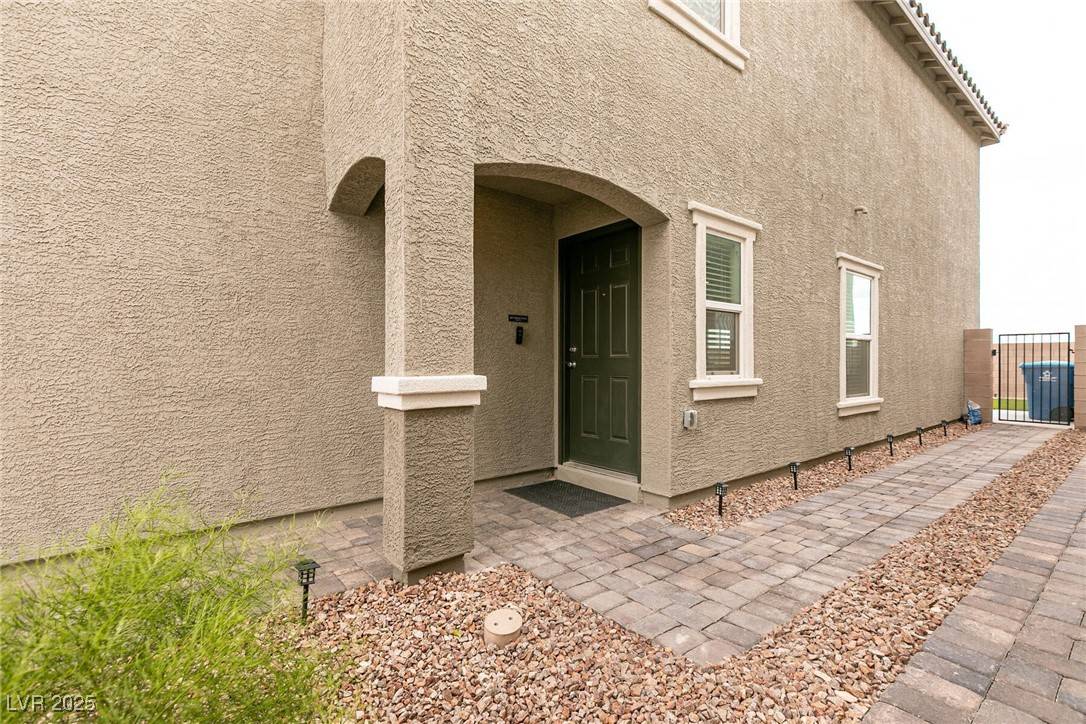 Las Vegas, NV 89139,9526 Granville Bridge ST