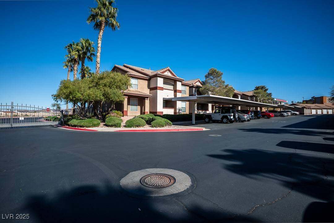 Henderson, NV 89012,231 W Horizon Ridge Pkwy #314