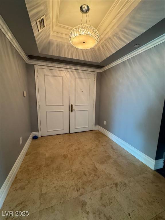 Las Vegas, NV 89109,2747 Paradise RD #502