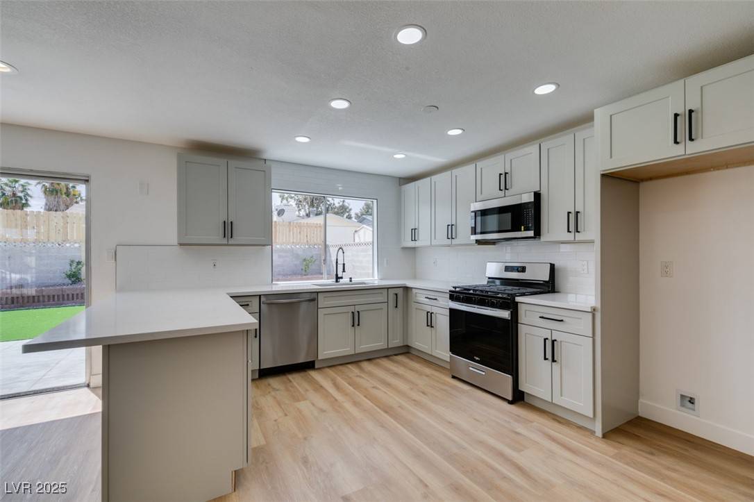 Las Vegas, NV 89121,4855 San Sebastian AVE