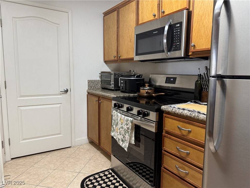 Las Vegas, NV 89118,5055 W Hacienda AVE #2175